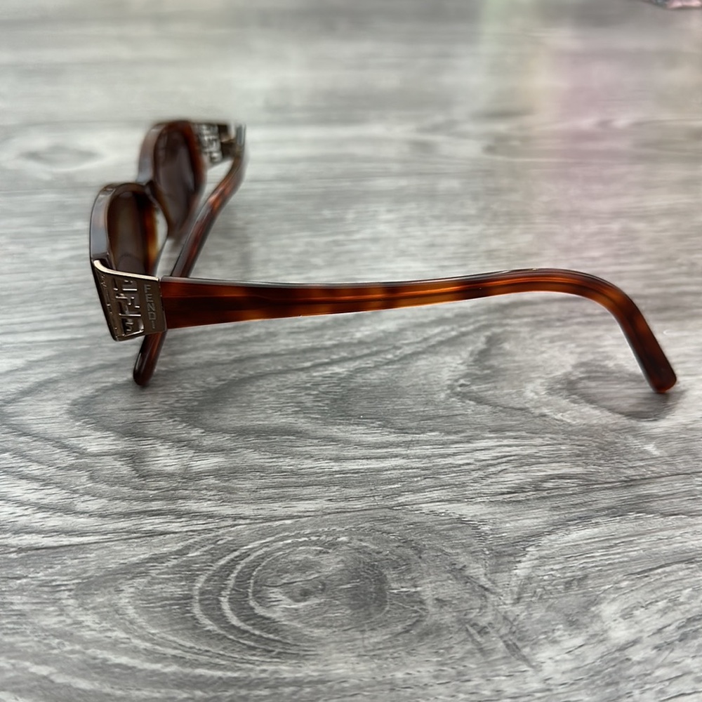 Fendi Sunglasses Brown Tortoise Side Logos Gem